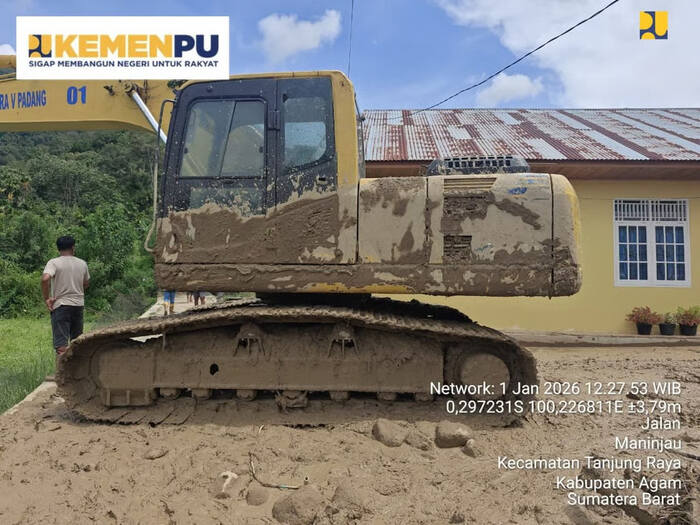 Tangani Banjir Susulan di Kabupaten Agam, Kementerian PU Tambah Alat Berat di Kelok 28